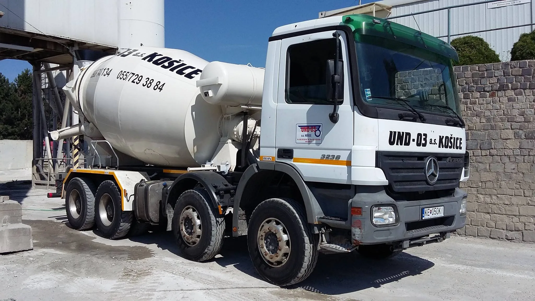 Autodomiešavač UND-03 a.s. Košice