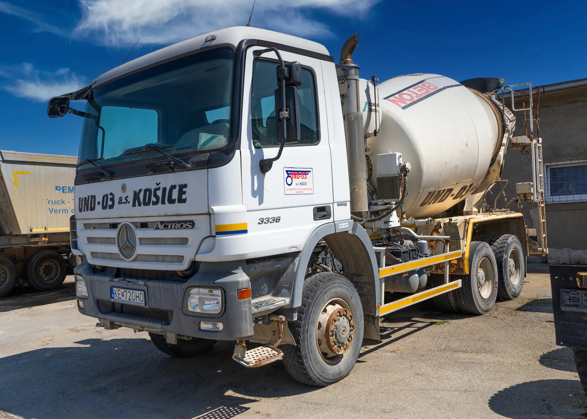 Autodomiešavač UND-03