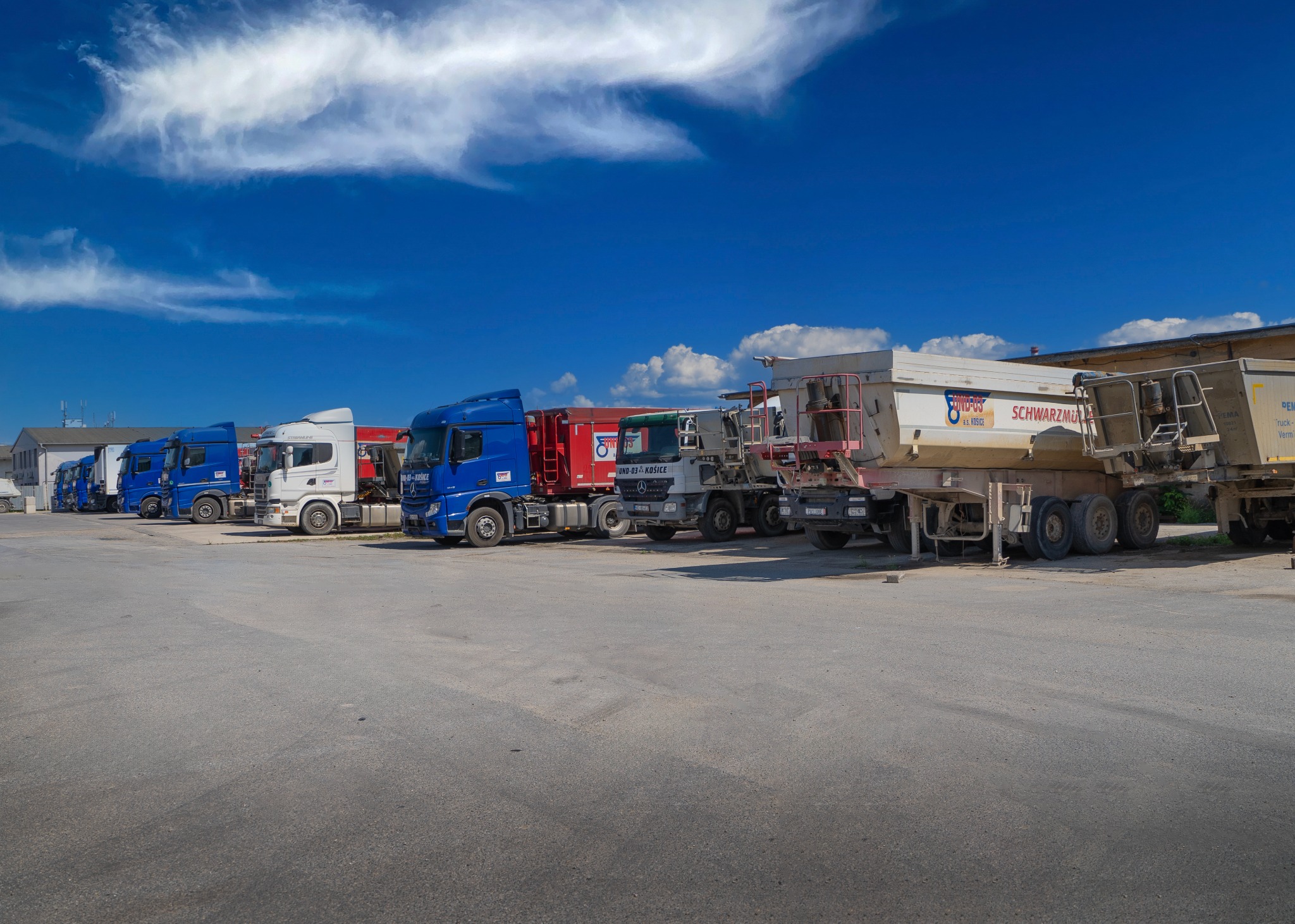 Parkovanie a strážený areál UND-03